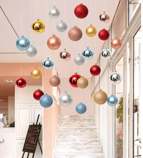 Weihnachtsbaum für den Heimgebrauch, 12 cm, roter Luftkorb, Perlenkette, künstliche Blume, klare 3D-Hologramm-Ornamente, Projektionsventilator, Kunststoff-Dekoration, LED-Kugel für den Außenbereich